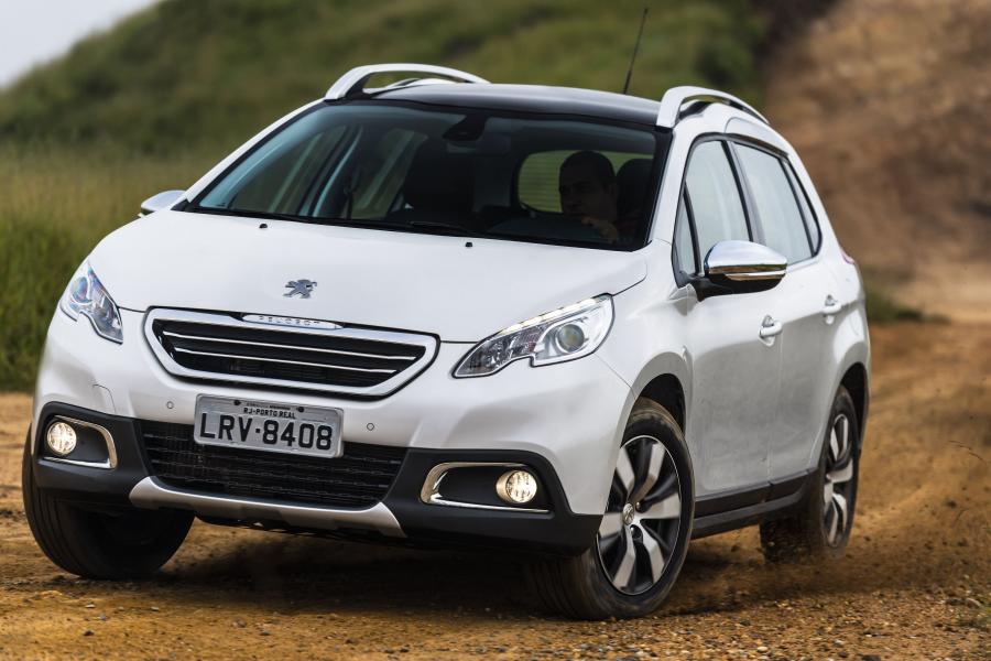  Peugeot 2008 2015 года  (BR) (фото 21 из 25)